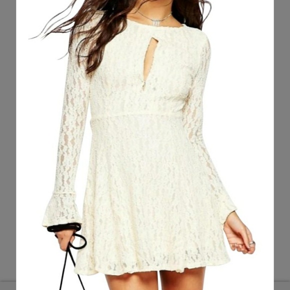 Free People Dresses & Skirts - FREE PEOPLE TEEN WITCH IVORY LACE DRESS